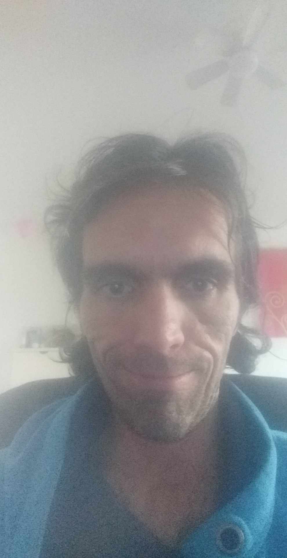 Knaebel Michel,  Ma  passion s'est l'informatique et les jeux-Vidéos.